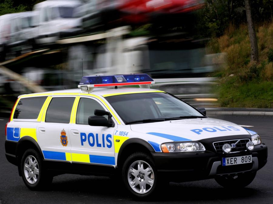  Volvo V70 XC Police 2000 года  (фото 3 из 4)